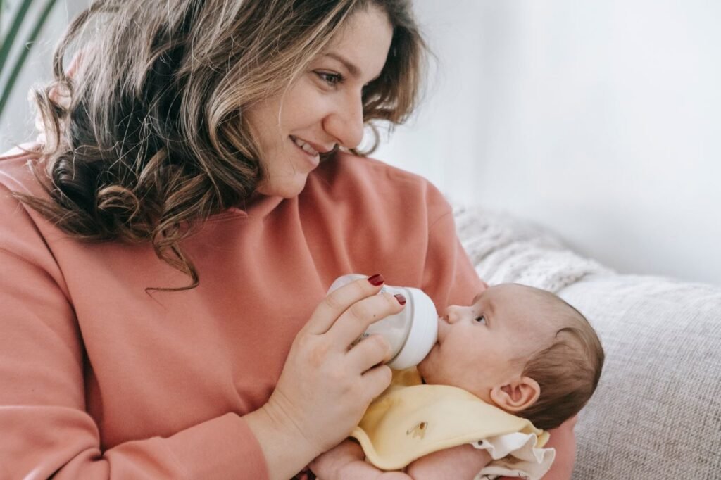 how much milk does a newborn need