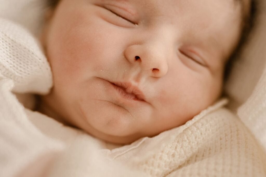 newborn sleep schedule by week from birth