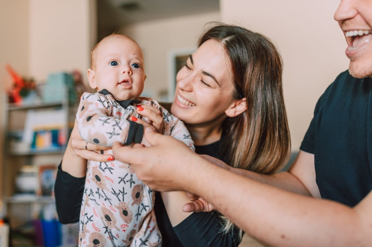 how to build a strong bond with your baby